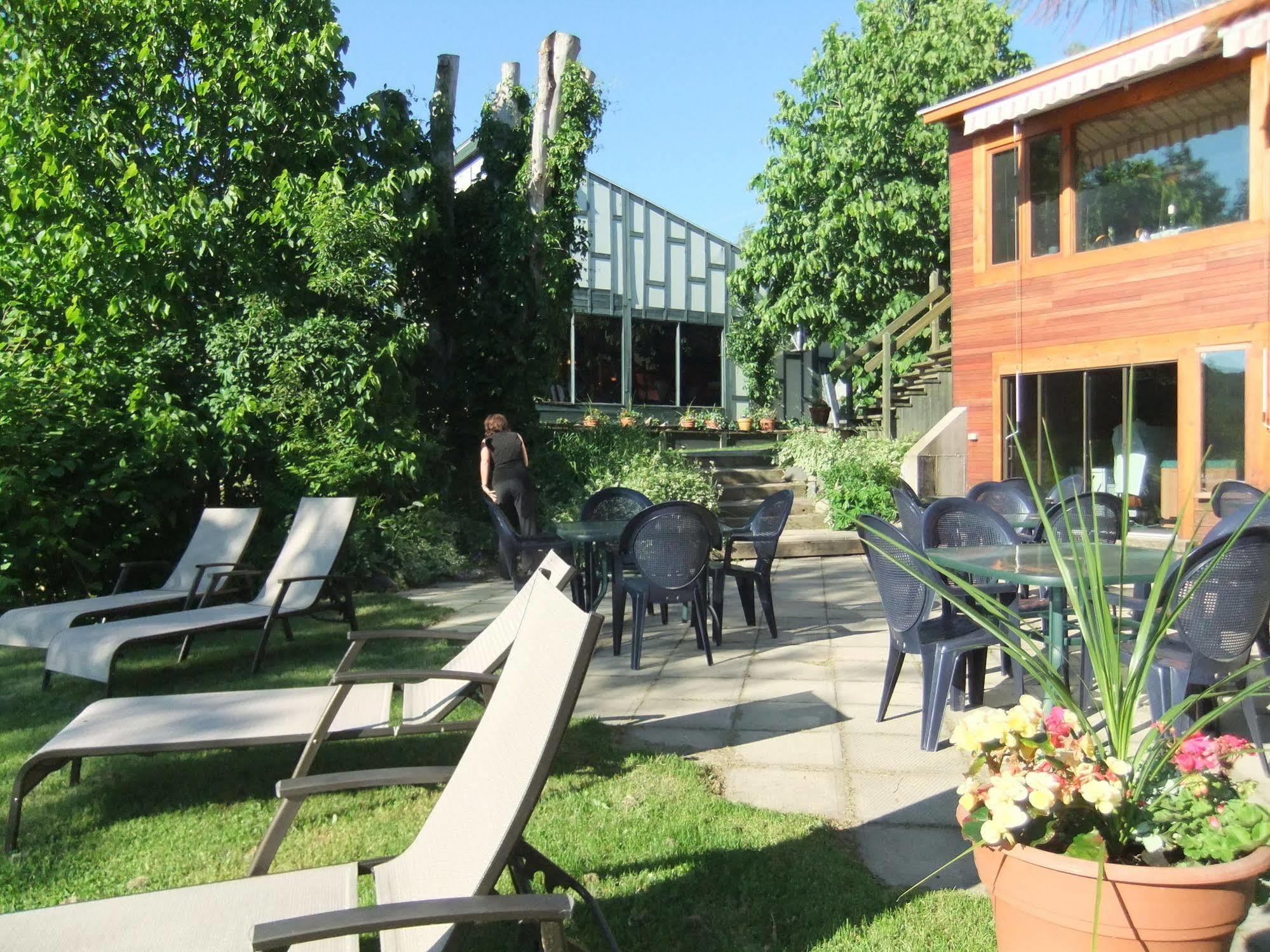 Auberge Saint-Mathieu Dış mekan fotoğraf